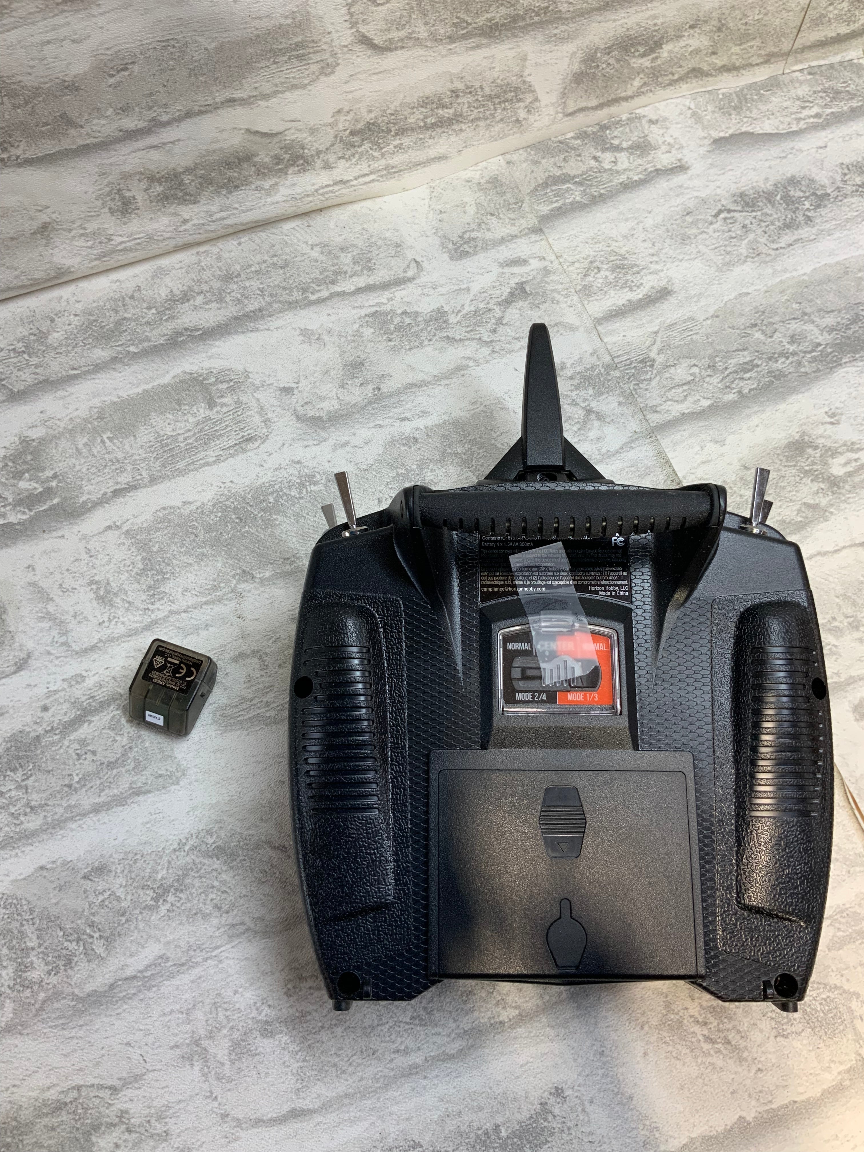 Spektrum DX6e 6-Channel 2.4GHz RC Radio Transmitter System, Black (7590403145966)